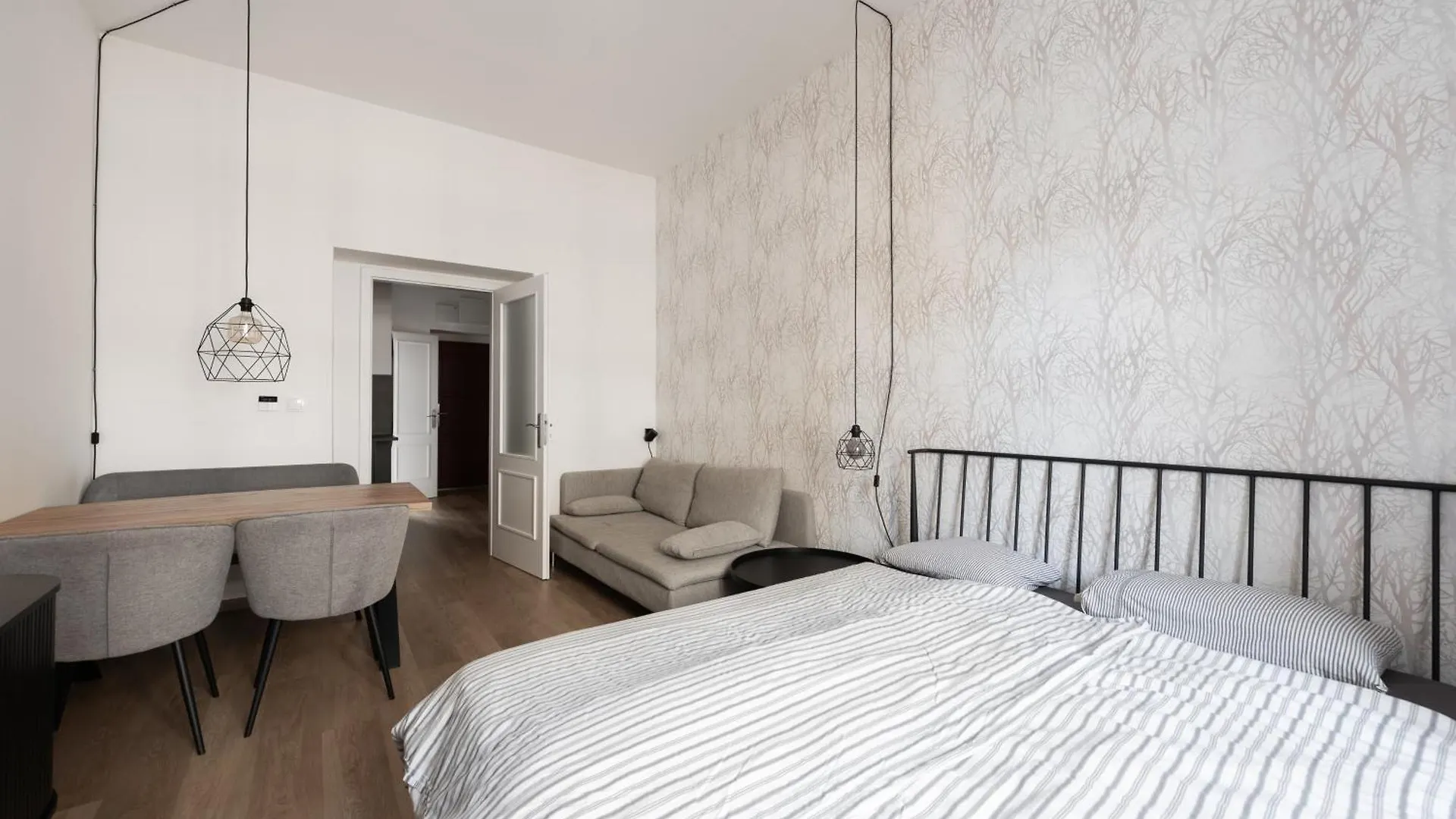 Apartamento Good Mood In The Zizkov Hood Prg Praga 0*,